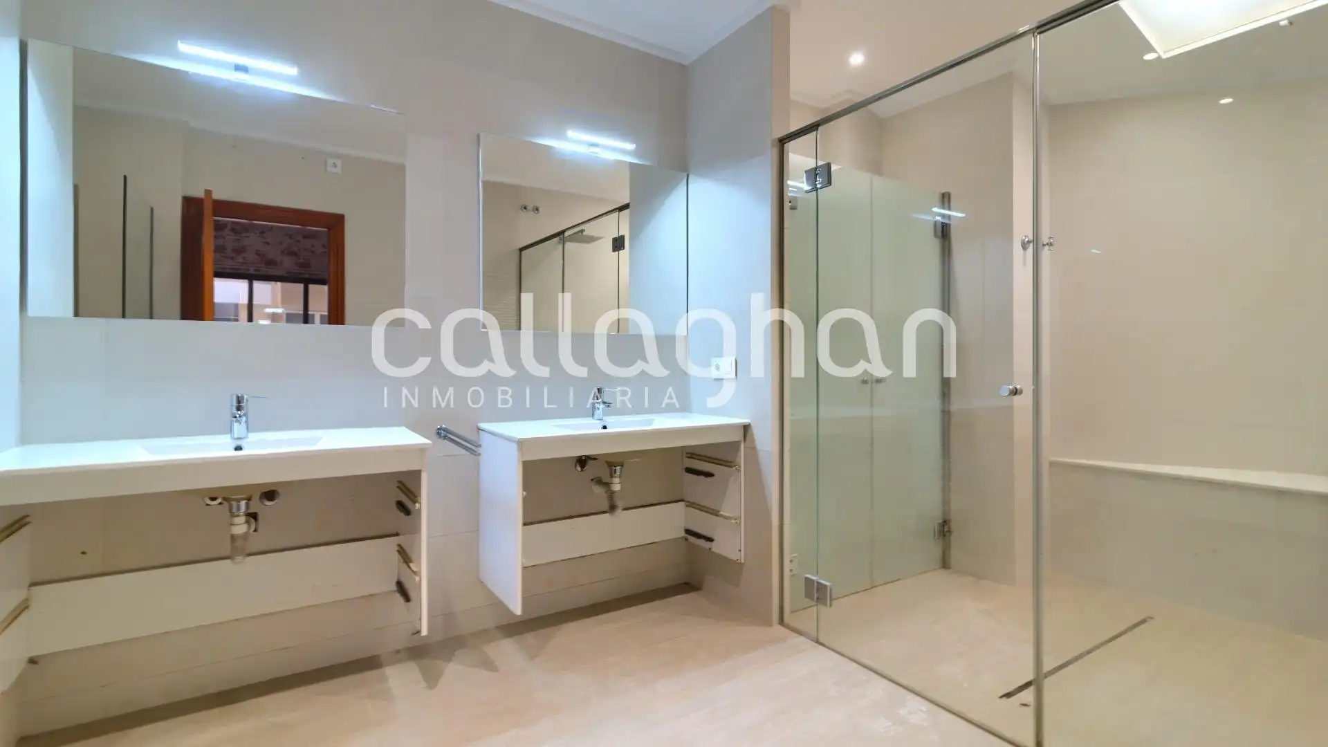 Bathroom of Detached homes for sale in Albal  with Heating, Terrace and Storage room