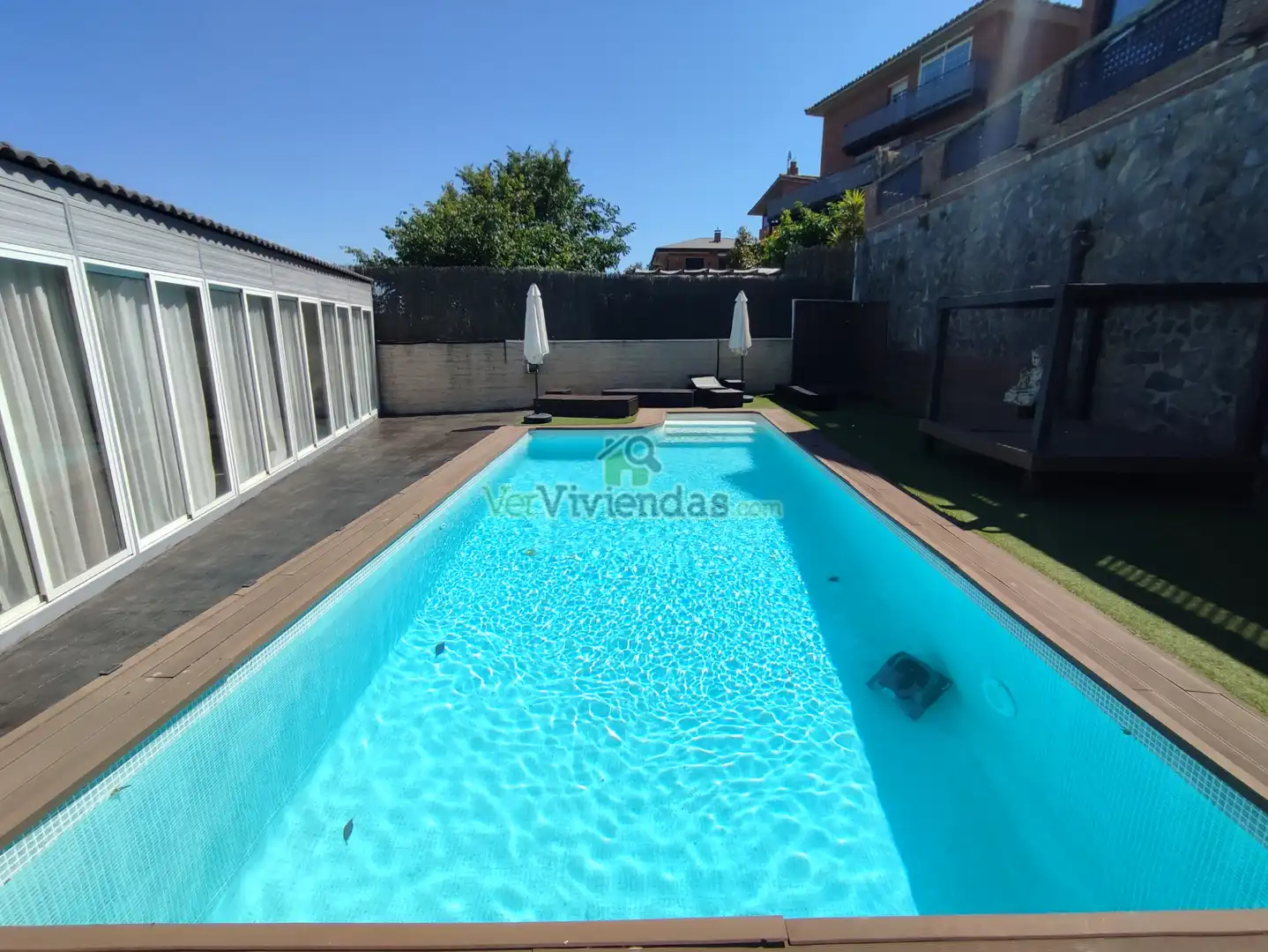 Piscina de Casa o xalet en venda en Cervelló amb Aire condicionat, Calefacció i Jardí privat