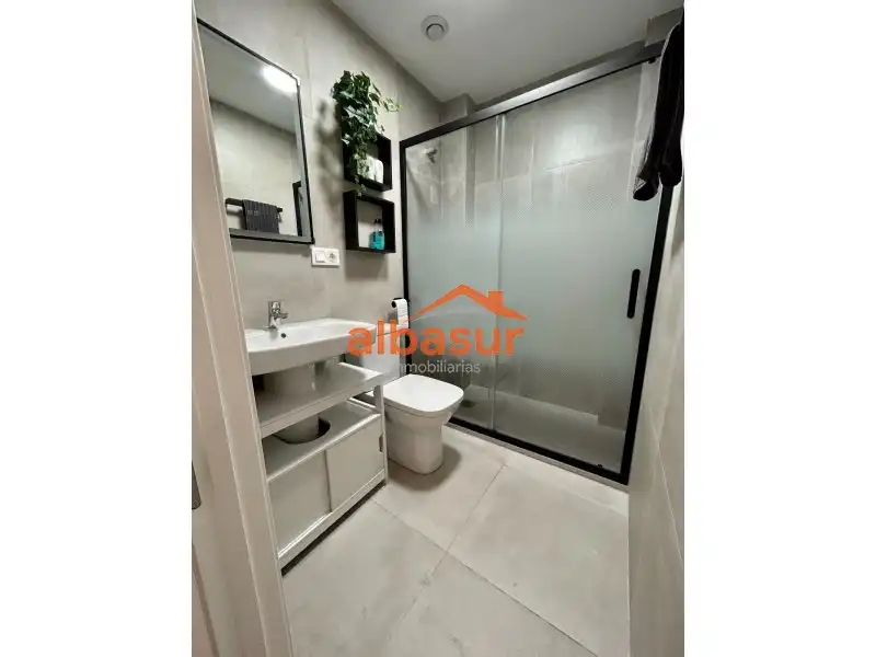 Baño de Apartamento en venta en Córdoba con Aire acondicionado, Calefacción y Amueblado