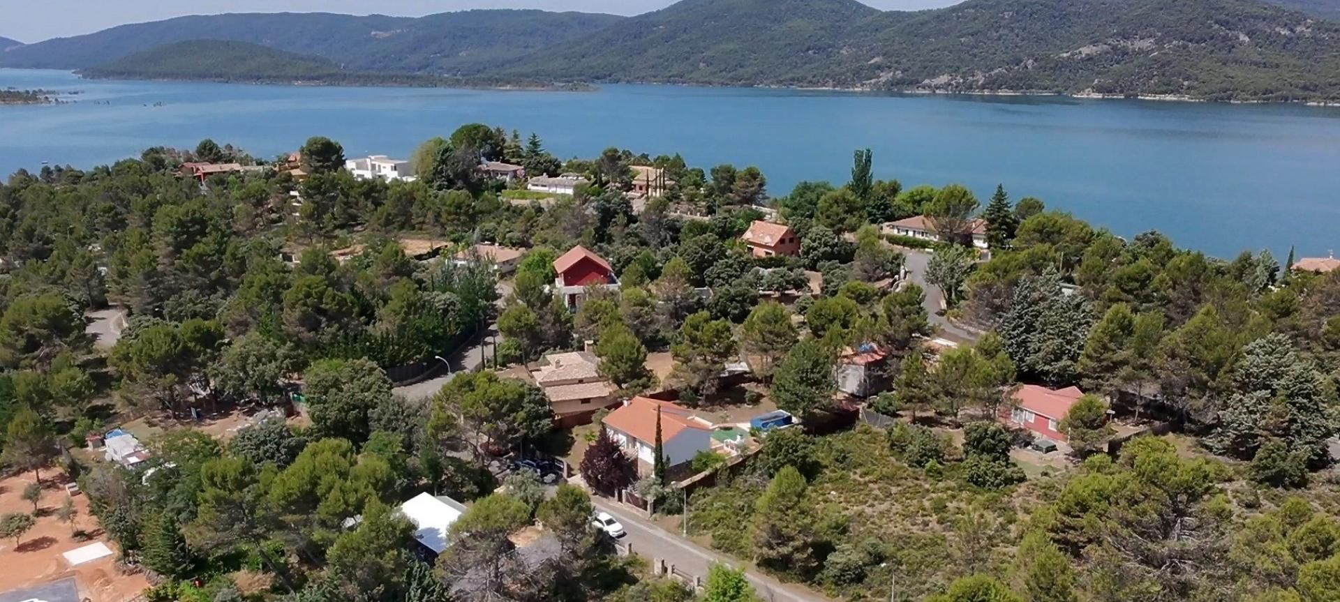Single-family semi-detached for sale in Pareja  with Heating and Swimming Pool