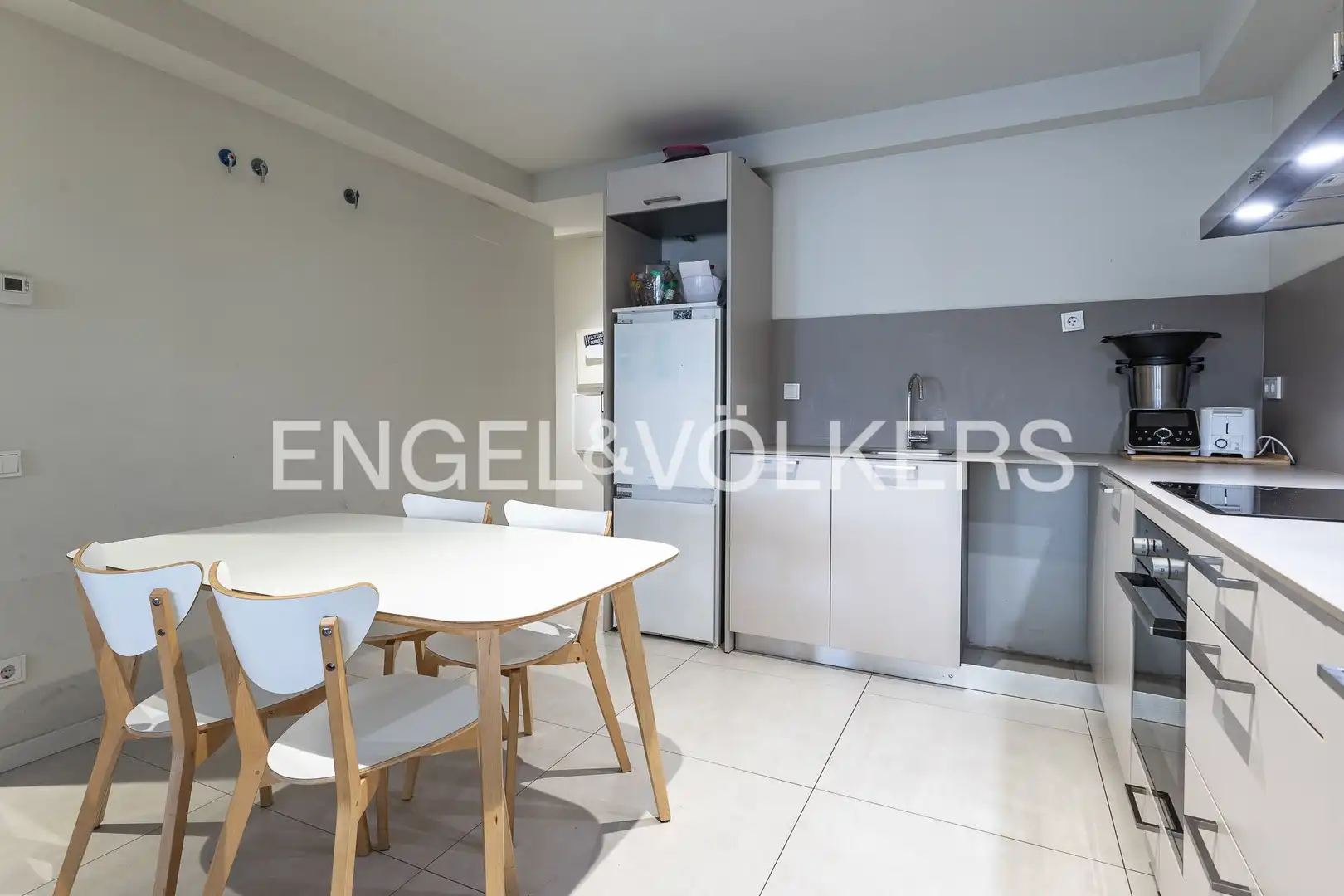 Cuina de Dúplex en venda en Barcelona amb Aire condicionat, Calefacció i Parquet