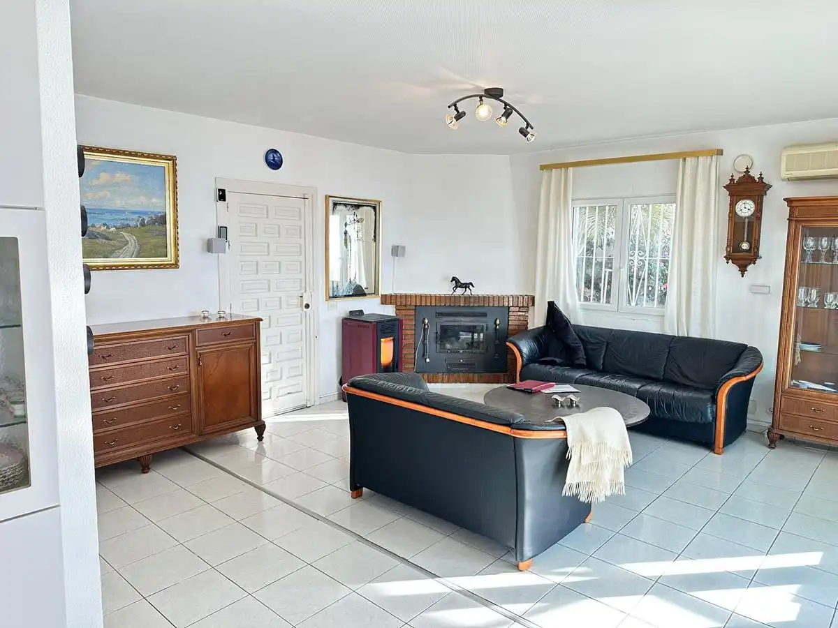 Wohnzimmer von Haus oder Chalet zum Verkauf in Salobreña mit Klimaanlage, Terrasse und Schwimmbad