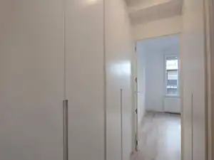 Bedroom of Apartments for rent in Madrid  with Heating, Parquet flooring and Washing machine
