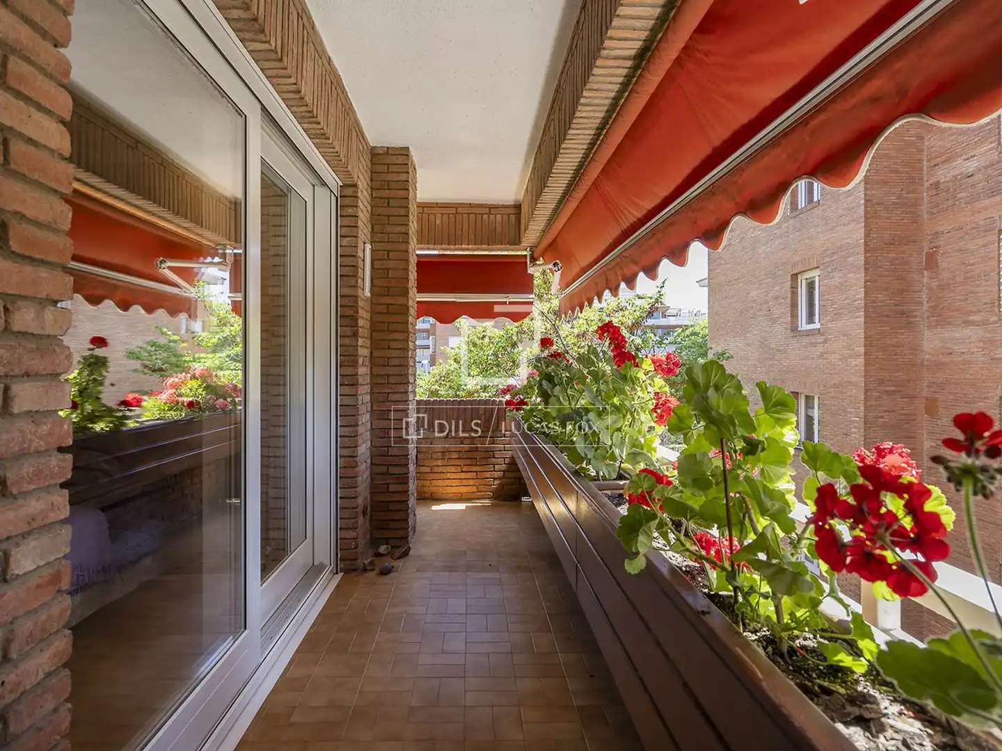 Terrasse von Wohnung zur Miete in Barcelona mit Heizung, Privatgarten und Parkett