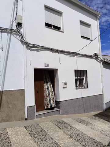 Casa-chalet en Venta en Calera de León