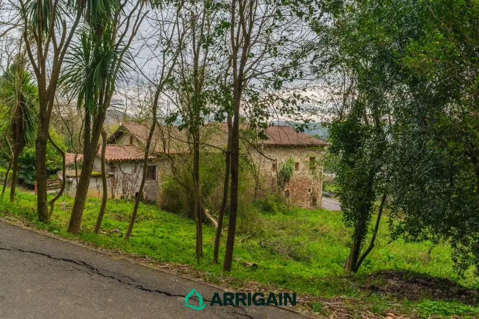Casa o xalet en venda en Donostia - San Sebastián  amb Calefacció, Jardí privat i Traster