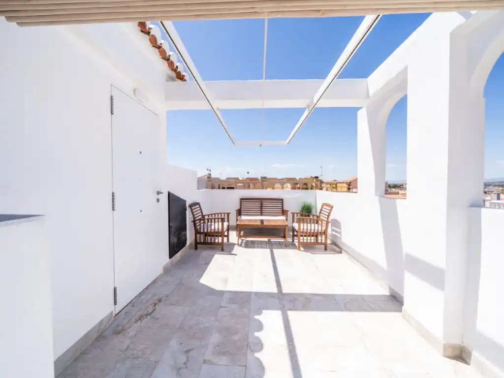 Terrassa de Apartament en venda en Torrevieja amb Aire condicionat i Piscina