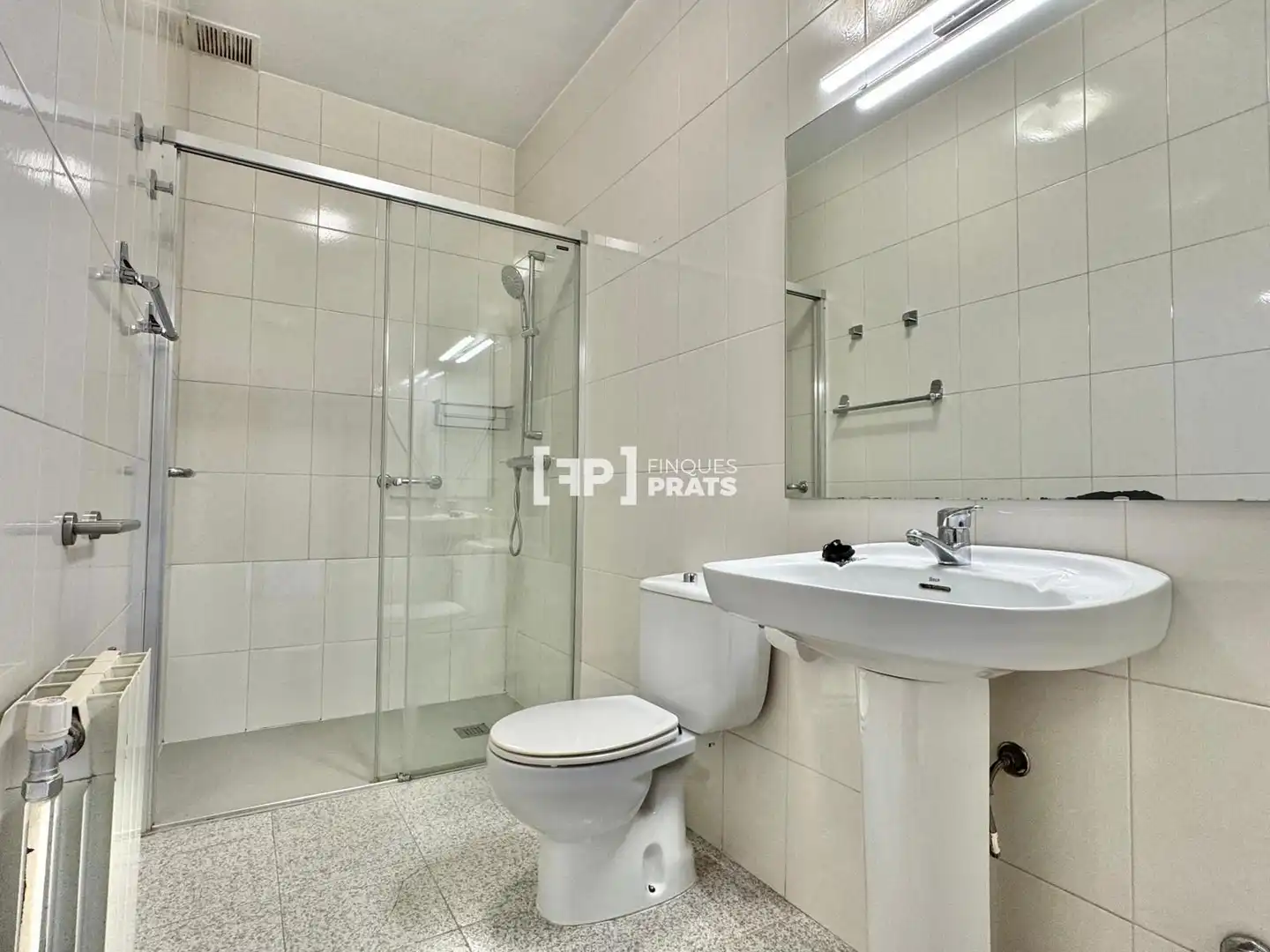 Bathroom of Houses for sale in Albesa  with Air Conditioner and Heating
