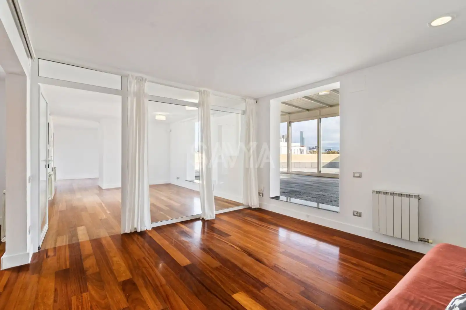 Exterior view of Office for sale in Barcelona