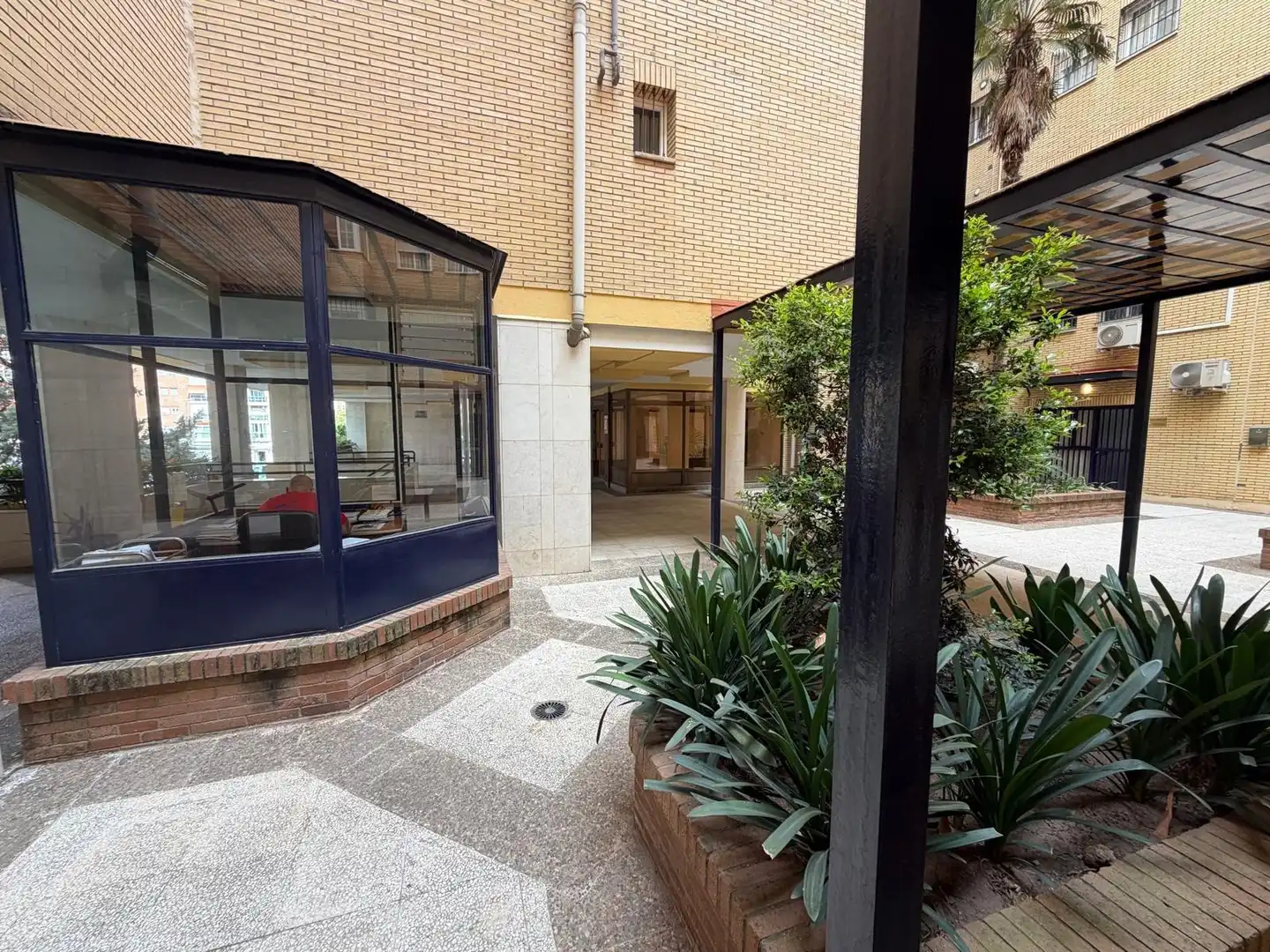 Flat for rent in Sevilla  with Air Conditioner, Terrace and Furnished