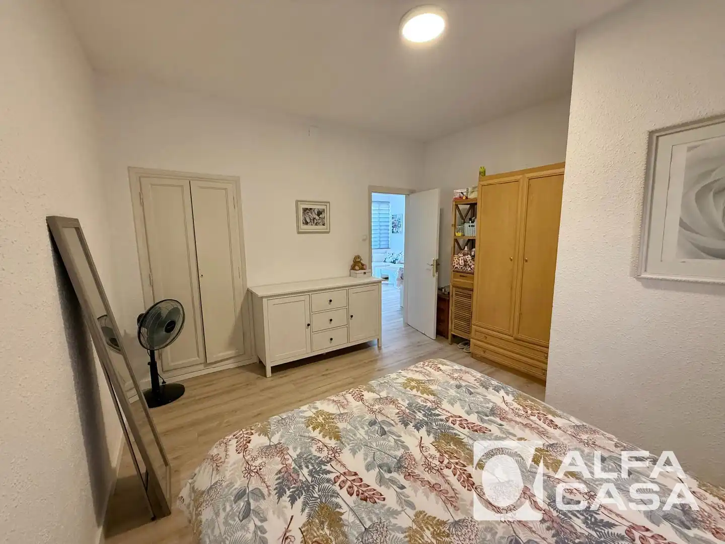 Schlafzimmer von Wohnung zum Verkauf in Lloret de Mar mit Parkett, Terrasse und Ofen