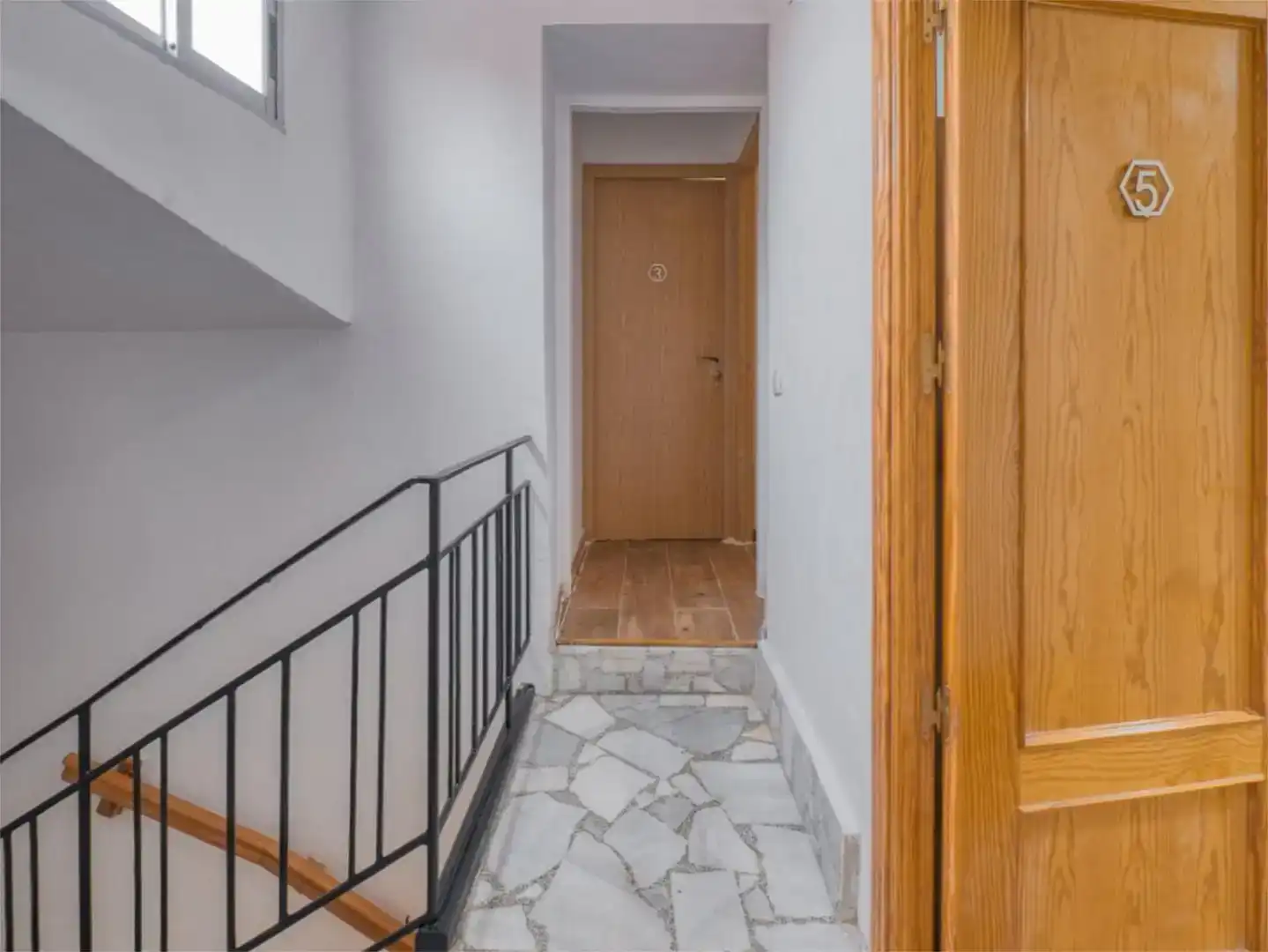 Study for rent in Estremera  with Air Conditioner, Furnished and Balcony