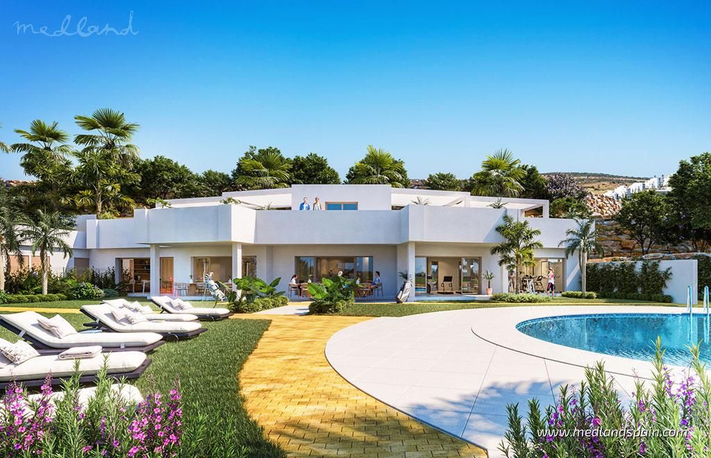 Apartment for sale in Estepona Golf