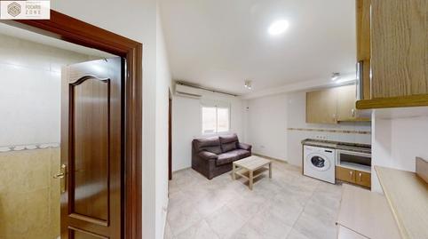 Foto 3 de Pis en venda a Calle Tomas de Burgos, Parque Victoria Eugenia, Málaga Capital