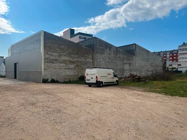Nave industrial en Alquiler en Sarria