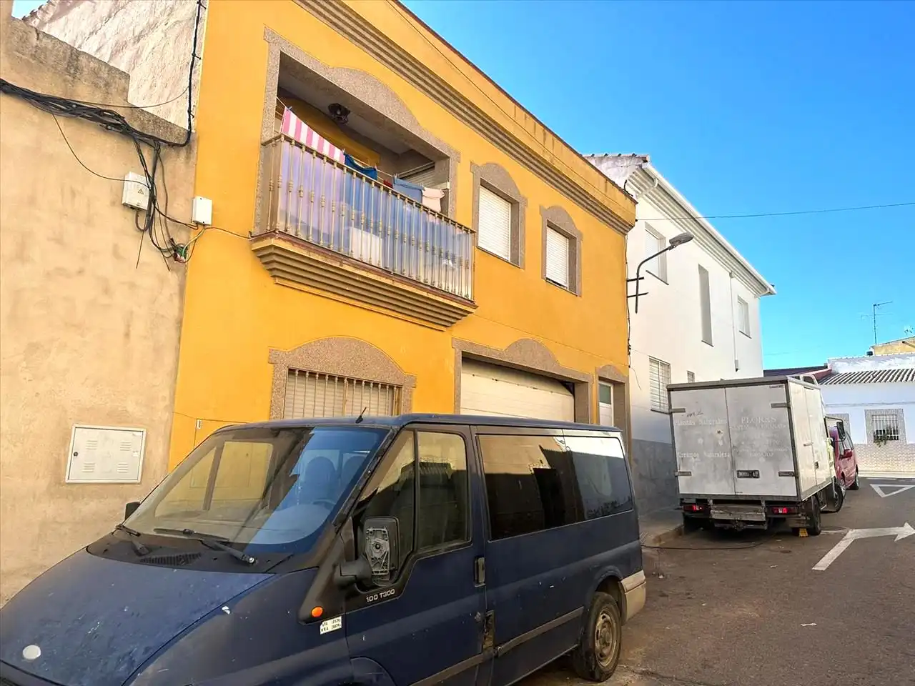 Vista exterior de Casa adosada en venta en Mérida
