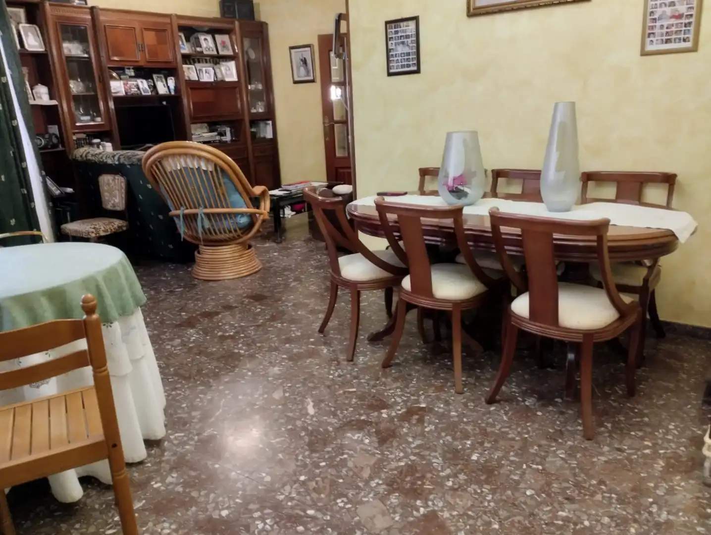 Comedor de Piso en venta en Alberite con Calefacción, Trastero y Amueblado