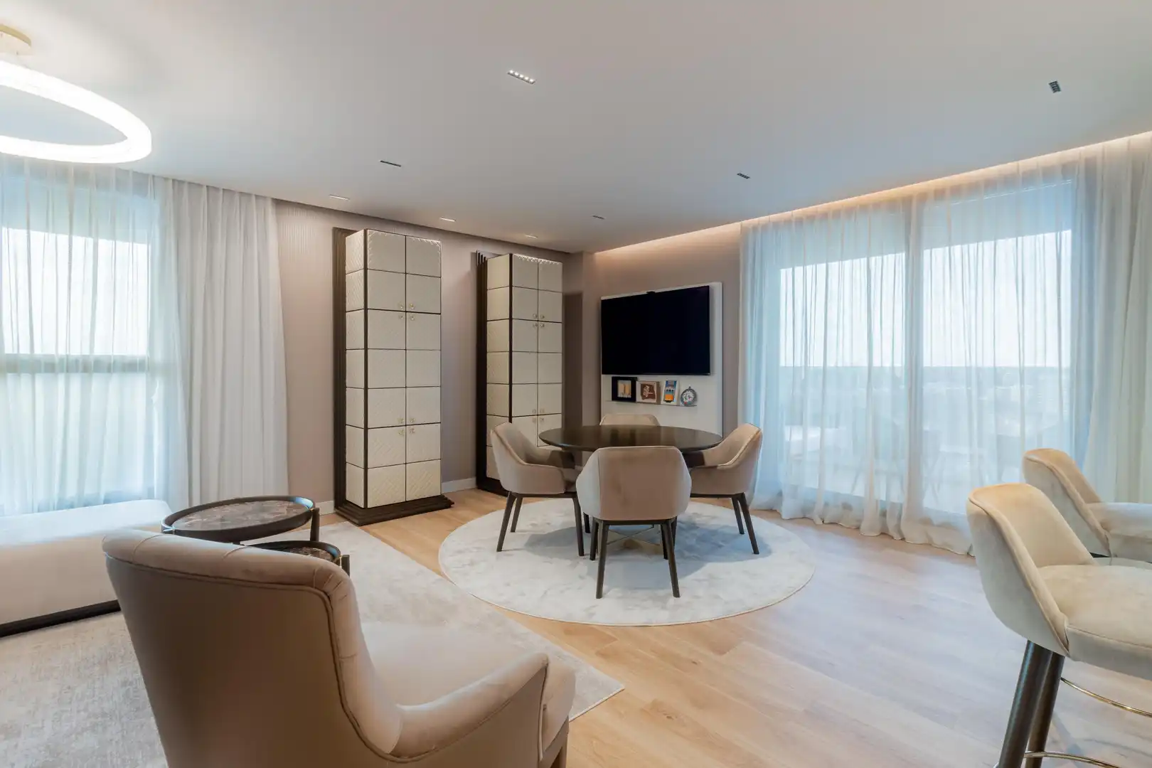Sala de estar de Apartamento en venta en Madrid con Calefacción, Jardín privado y Piscina comunitaria