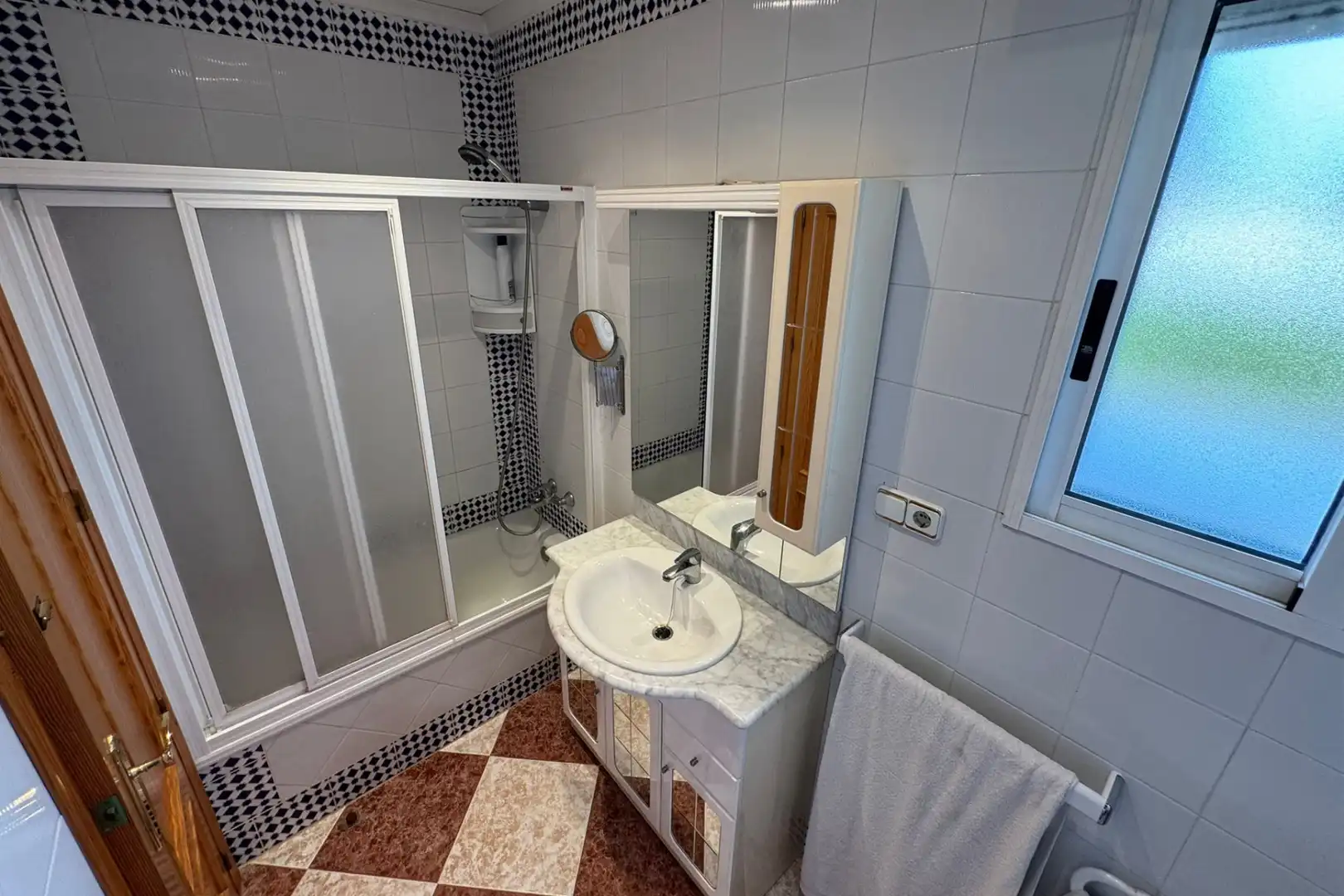 Badezimmer von Country house zum Verkauf in Callosa de Segura mit Klimaanlage, Heizung und Privatgarten
