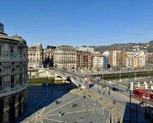 Vista exterior de Oficina en venda en Bilbao 