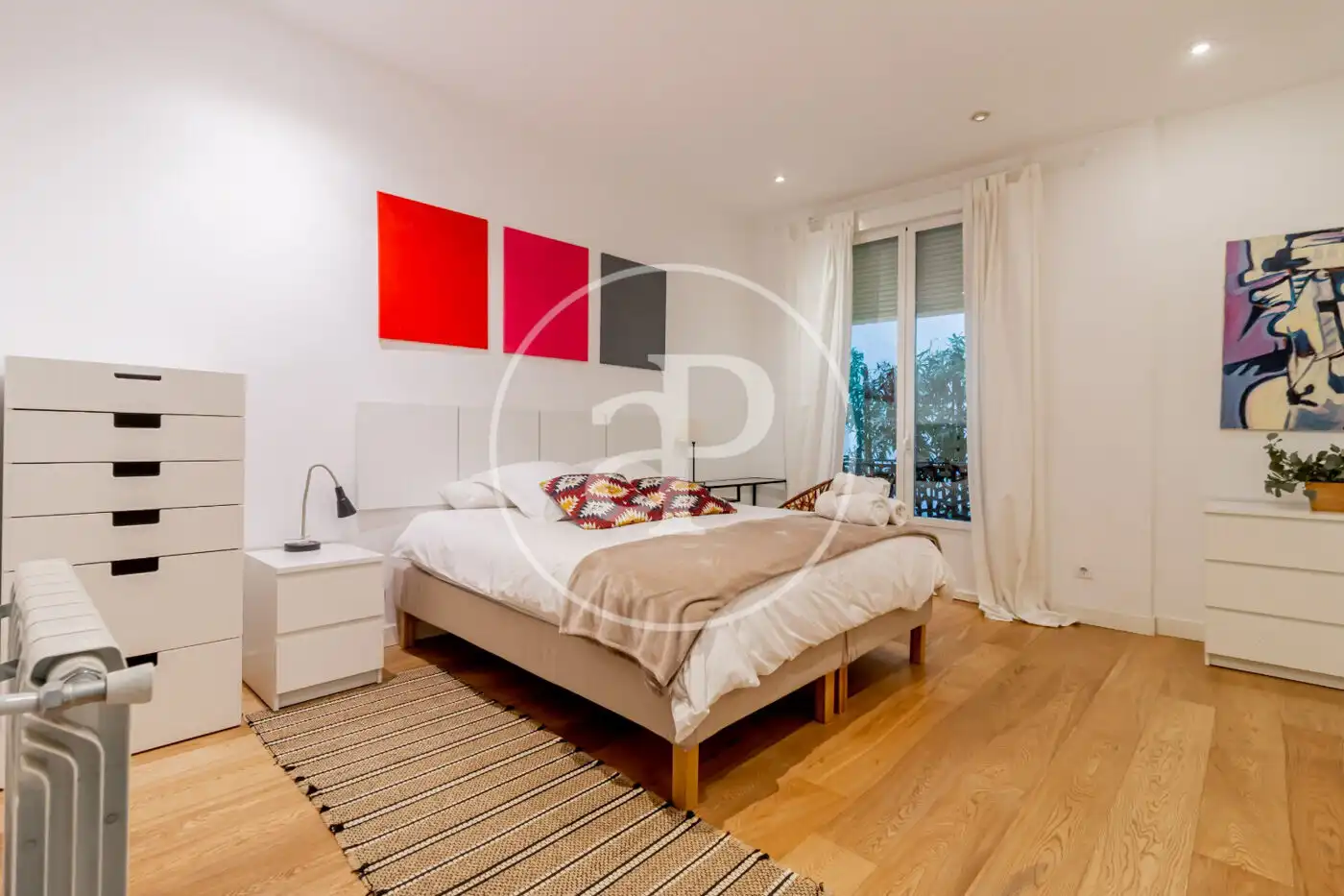 Schlafzimmer von Wohnung zur Miete in Madrid mit Klimaanlage, Heizung und Möbliert