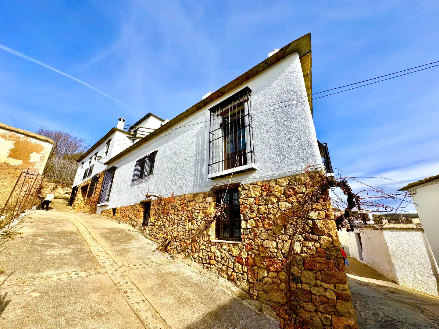 Exterior view of Buildings for sale in Juviles  with Alarm