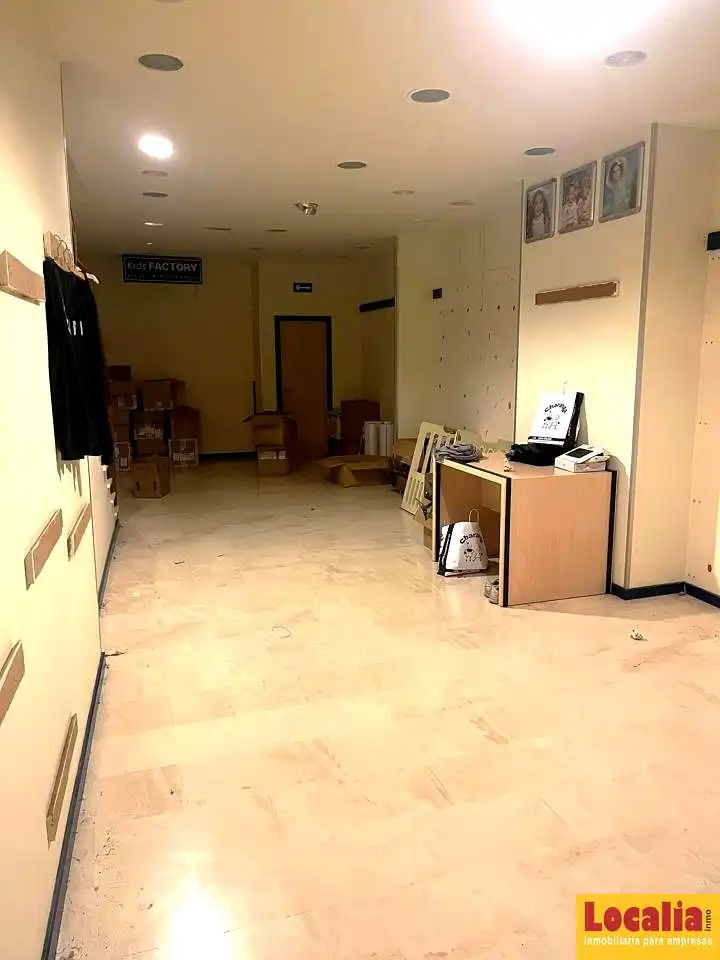 Local comercial en alquiler en Mayor, imagen 19