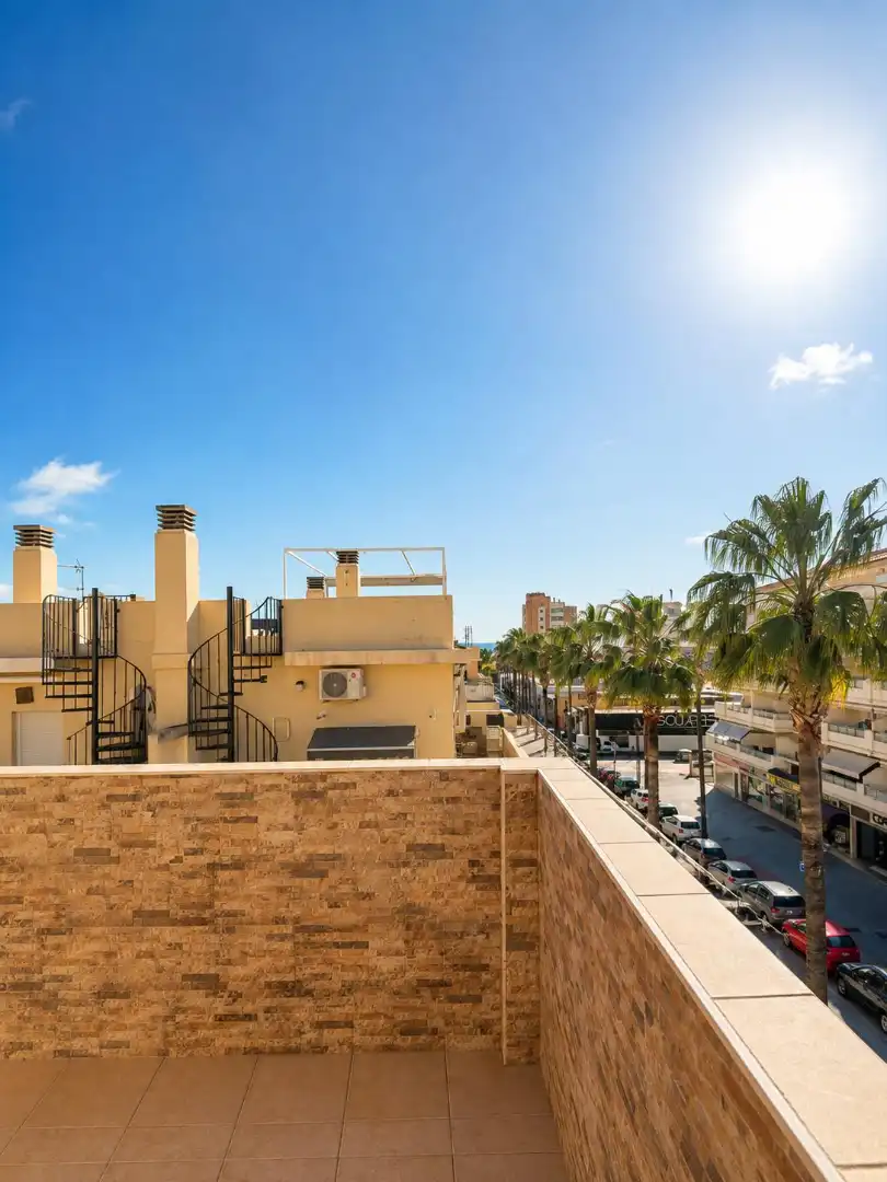 Außenansicht von Wohnungen zum Verkauf in Mijas mit Klimaanlage, Heizung und Terrasse