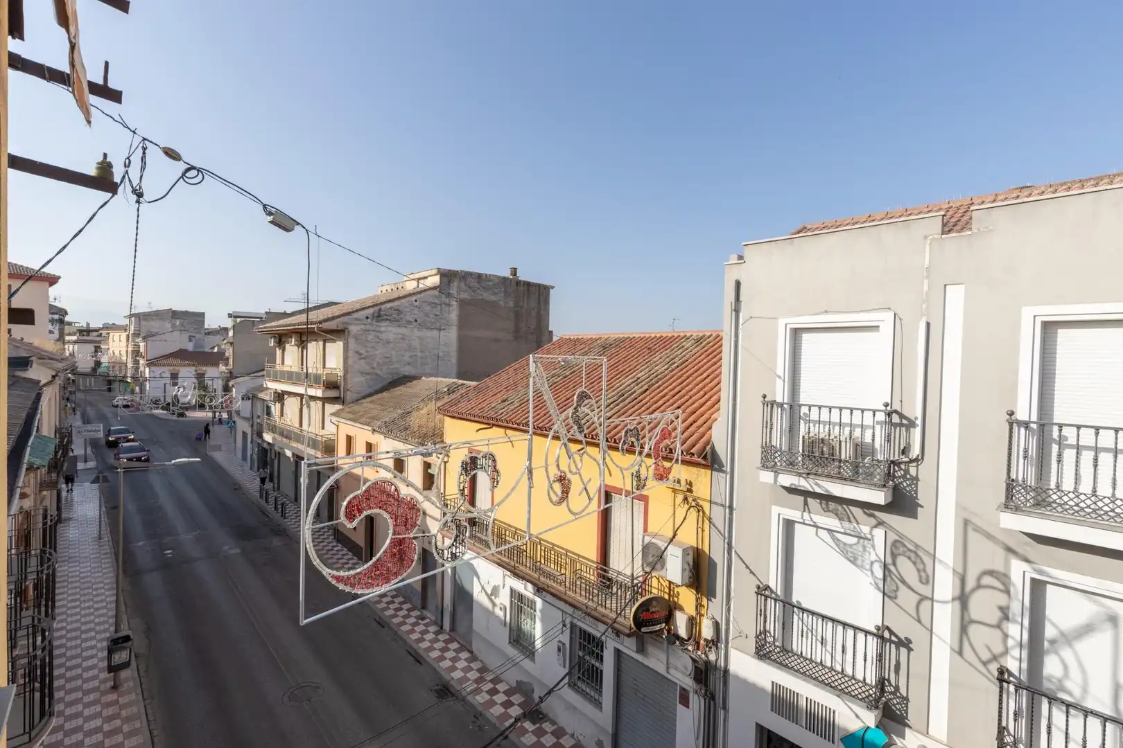 Außenansicht von Wohnung zum Verkauf in Albolote mit Klimaanlage, Heizung und Balkon