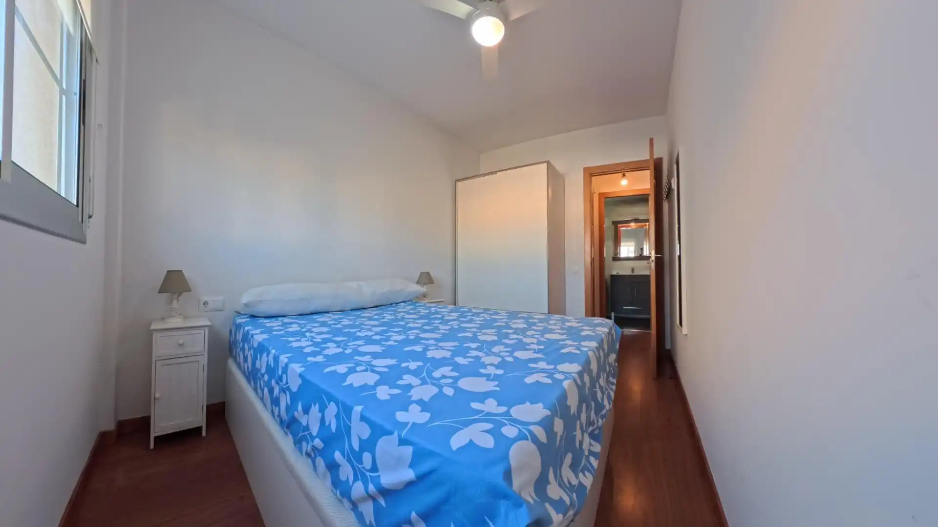 Bedroom of Flat for rent in Deltebre  with Parquet flooring