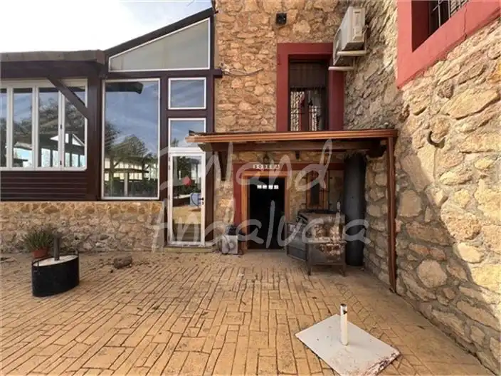 Local comercial en venda a Montefrío