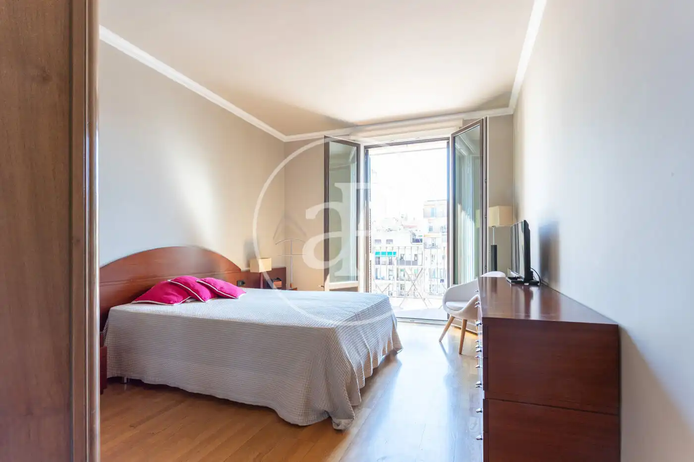 Bedroom of Flat for rent in Barcelona  with Air Conditioner, Heating and Terrace