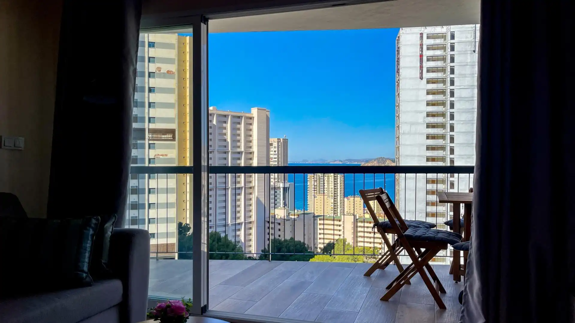 Bedroom of Apartments for rent in Benidorm  with Air Conditioner, Terrace and Furnished