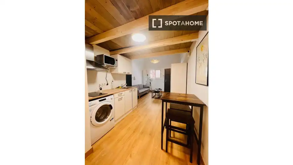 Flat to rent in Gràcia