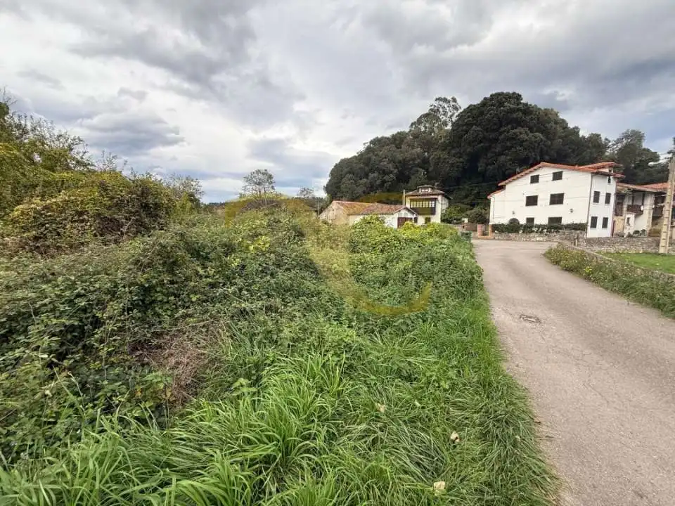 Residential zum Verkauf in Llanes