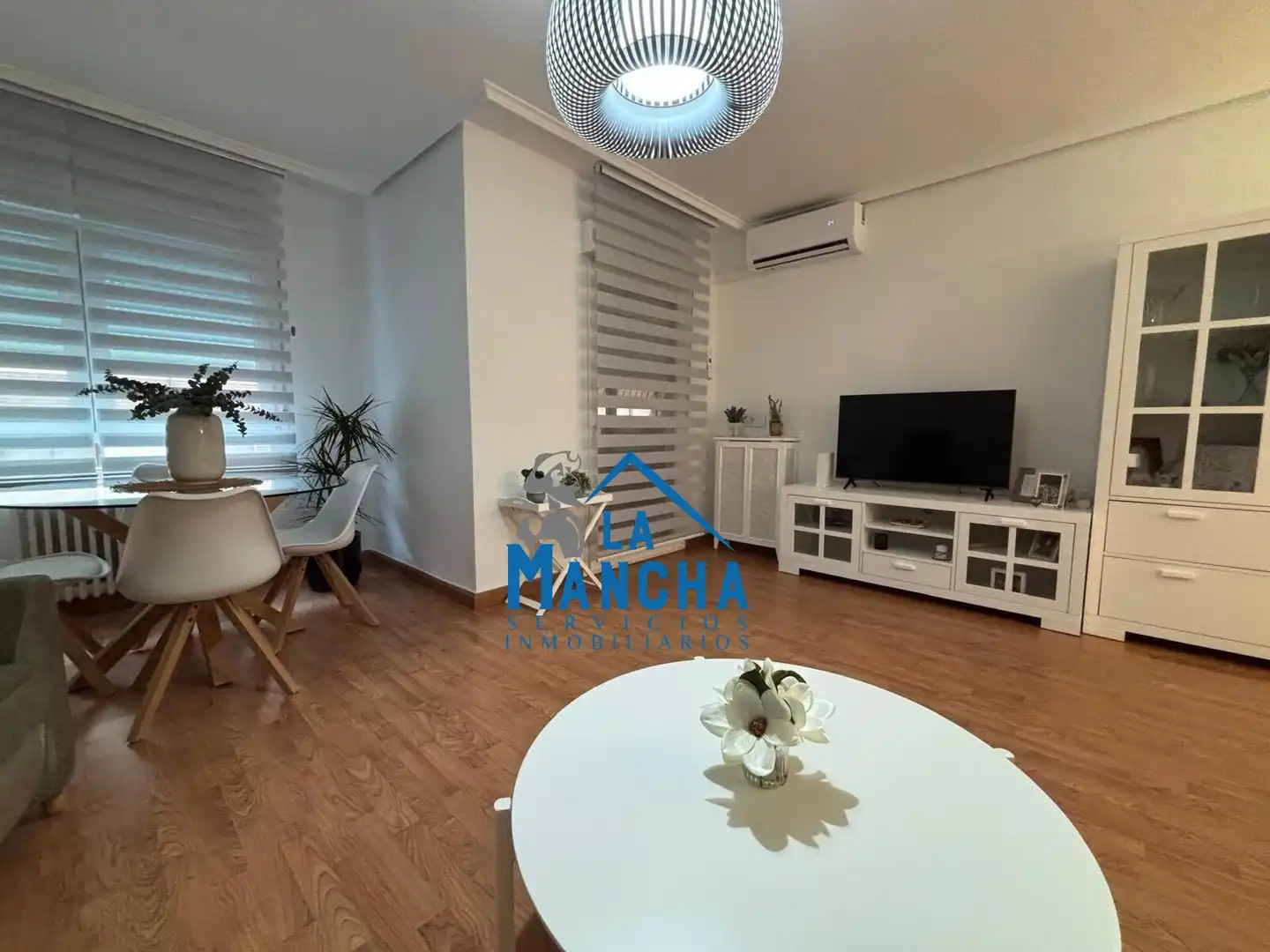 Sala de estar de Piso de alquiler en Albacete con Aire acondicionado, Calefacción y Amueblado