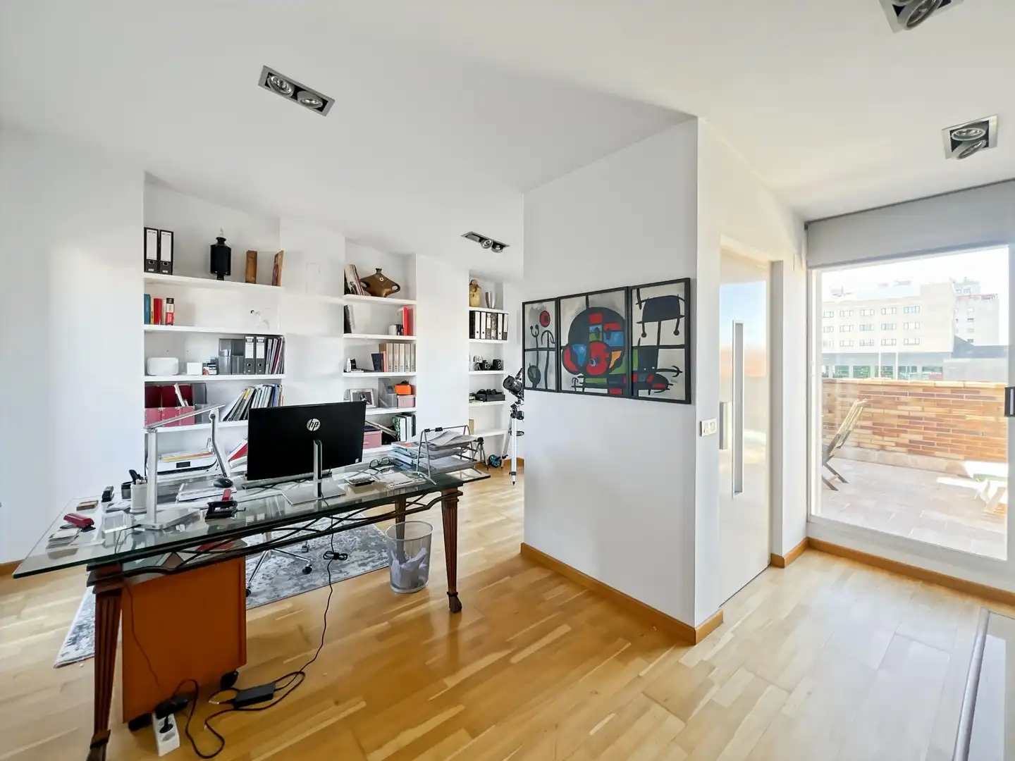 Sala d'estar de Casa adosada en venda en Castellón de la Plana / Castelló de la Plana amb Aire condicionat, Calefacció i Jardí privat
