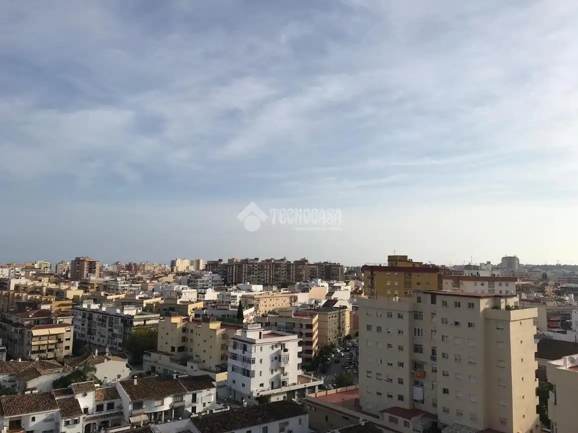 Vista exterior de Piso en venta en Fuengirola con Terraza