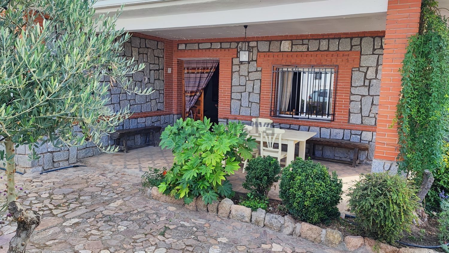 Garden of Country house for sale in Mazarambroz  with Heating, Private garden and Storage room