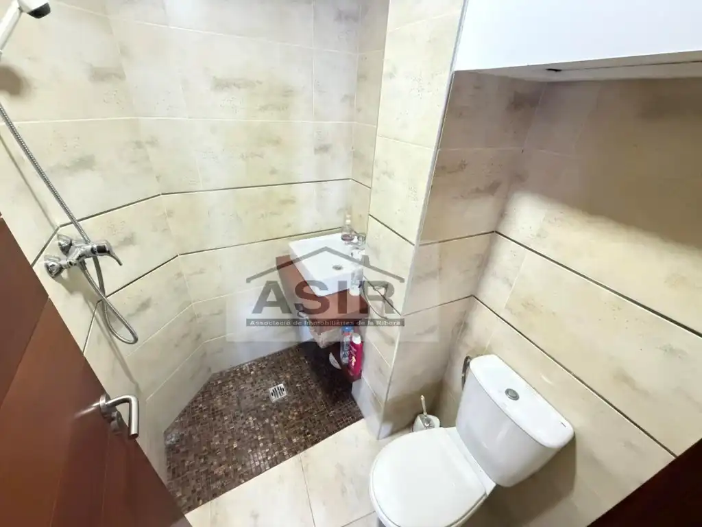 Badezimmer von Büro zum Verkauf in Alzira