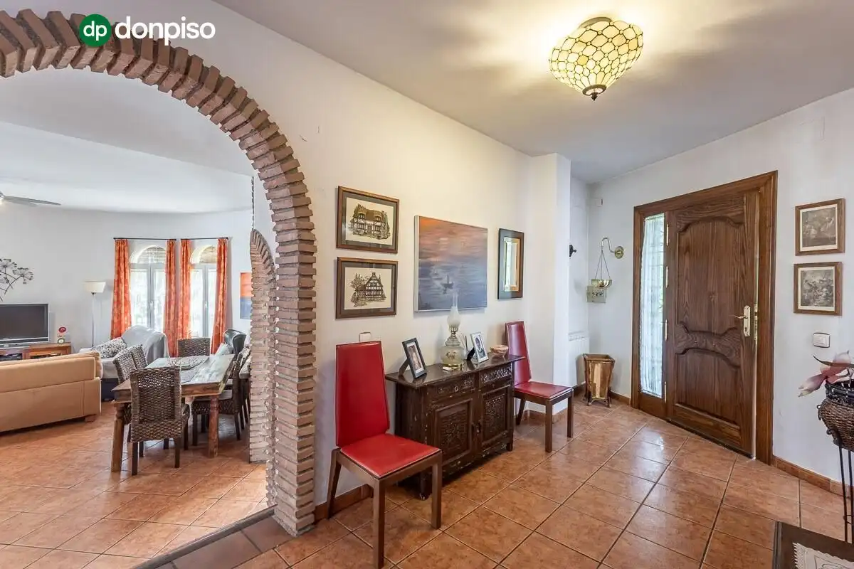 Chalet con piscina en venta en Calle del Arache 5, imagen 24