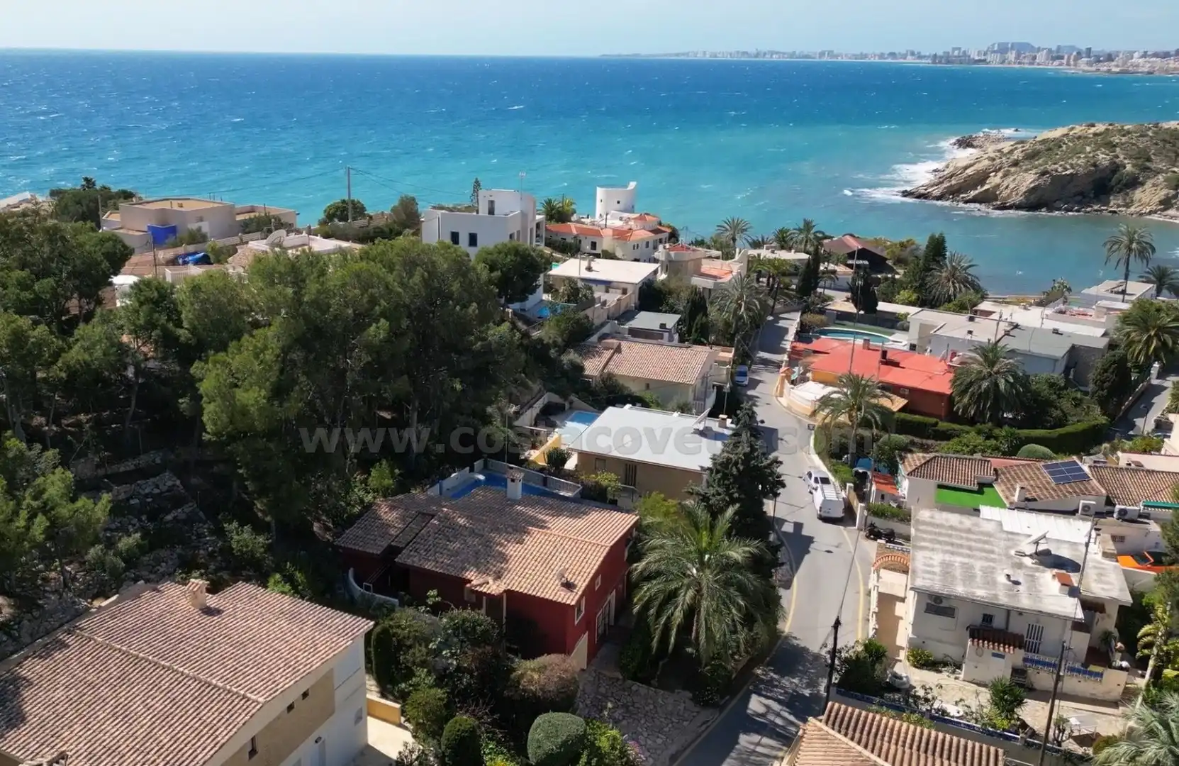Vista exterior de Casa o xalet en venda en El Campello amb Aire condicionat, Jardí privat i Terrassa