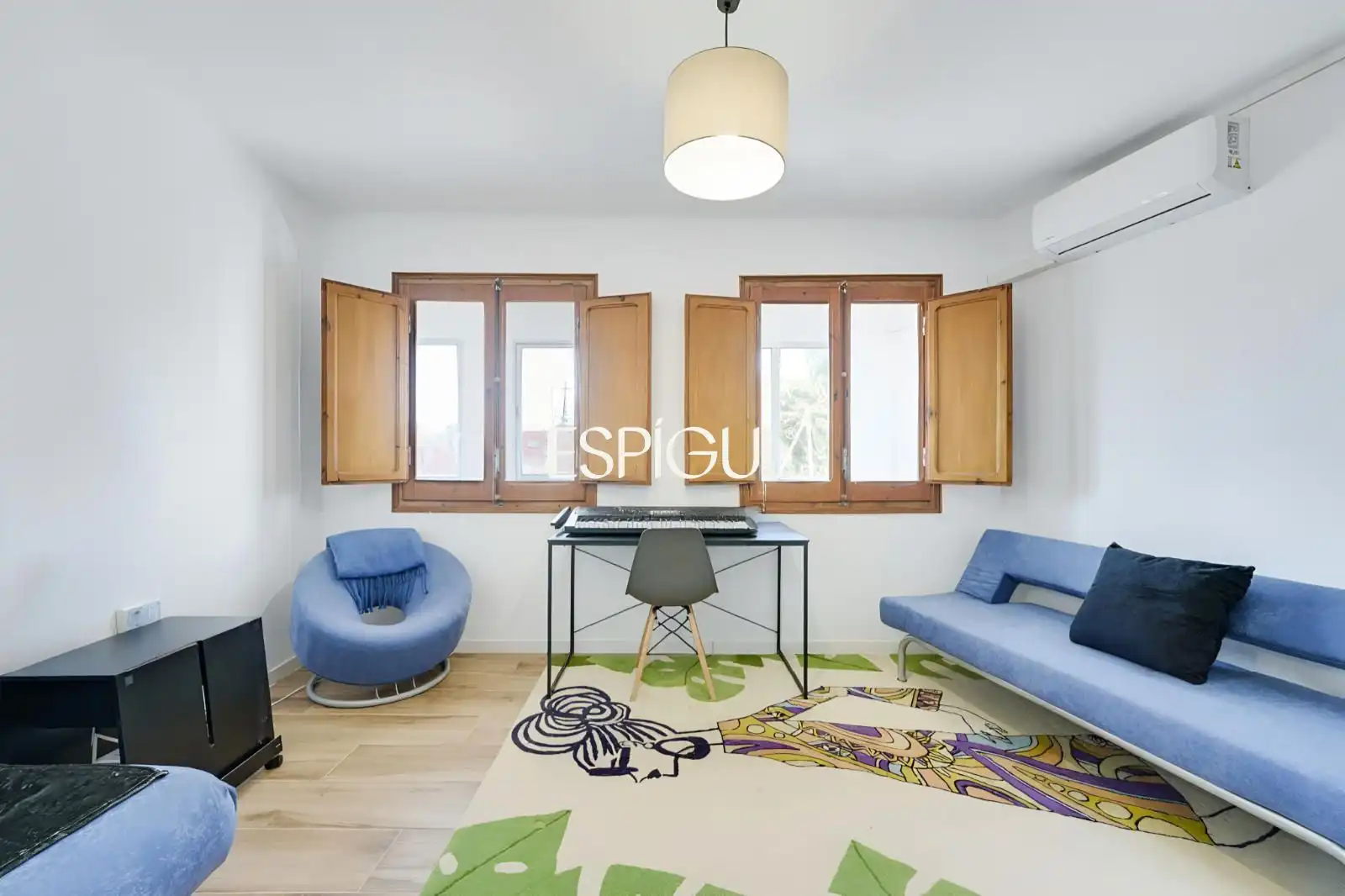 Sala de estar de Casa adosada en venta en Torroella de Montgrí con Aire acondicionado, Calefacción y Terraza