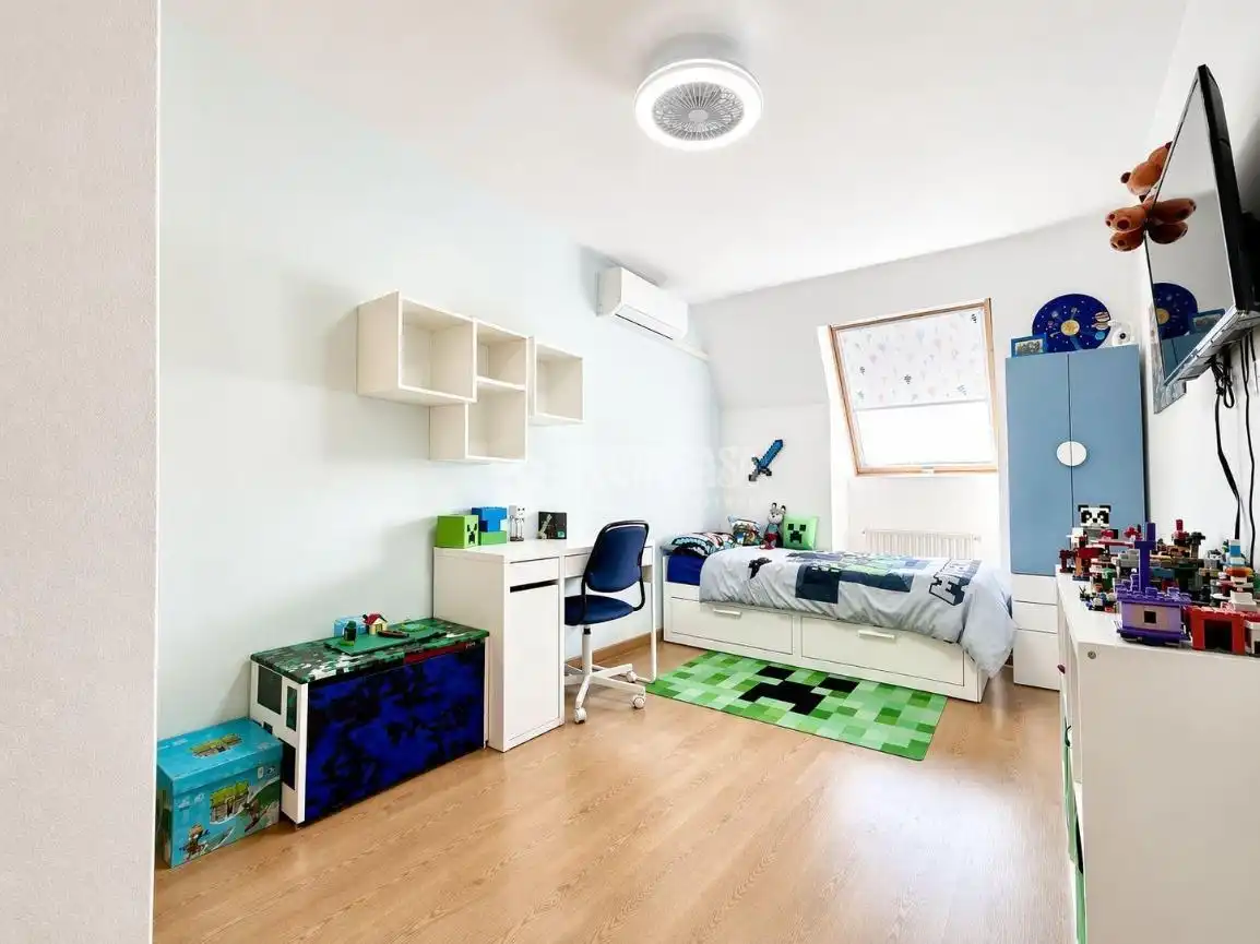 Habitación de Casa adosada en venta en Illescas con Aire acondicionado, Calefacción y Terraza