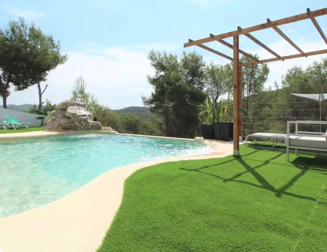 Piscina de Casa o chalet en venta en Sant Pere de Ribes con Aire acondicionado, Calefacción y Jardín privado