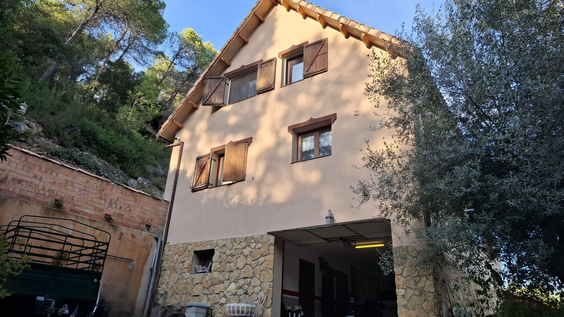 Exterior view of House or chalet for sale in Vallirana  with Heating and Storage room