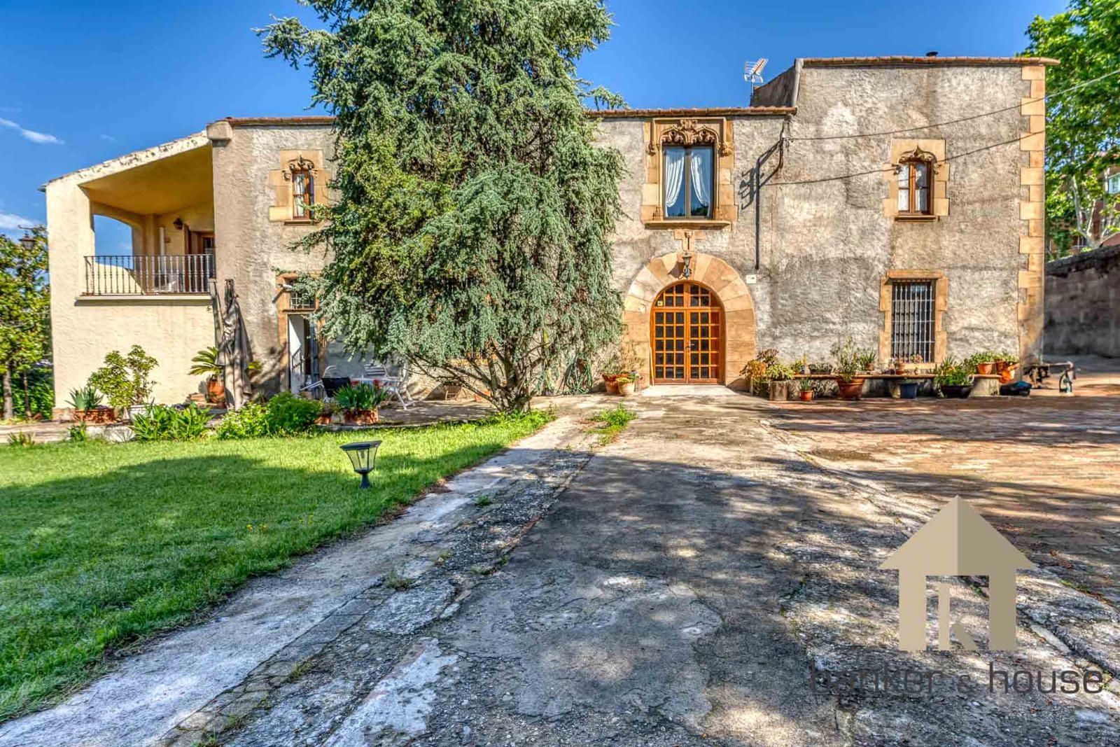 Exterior view of House or chalet for sale in Rubí  with Heating, Storage room and Swimming Pool