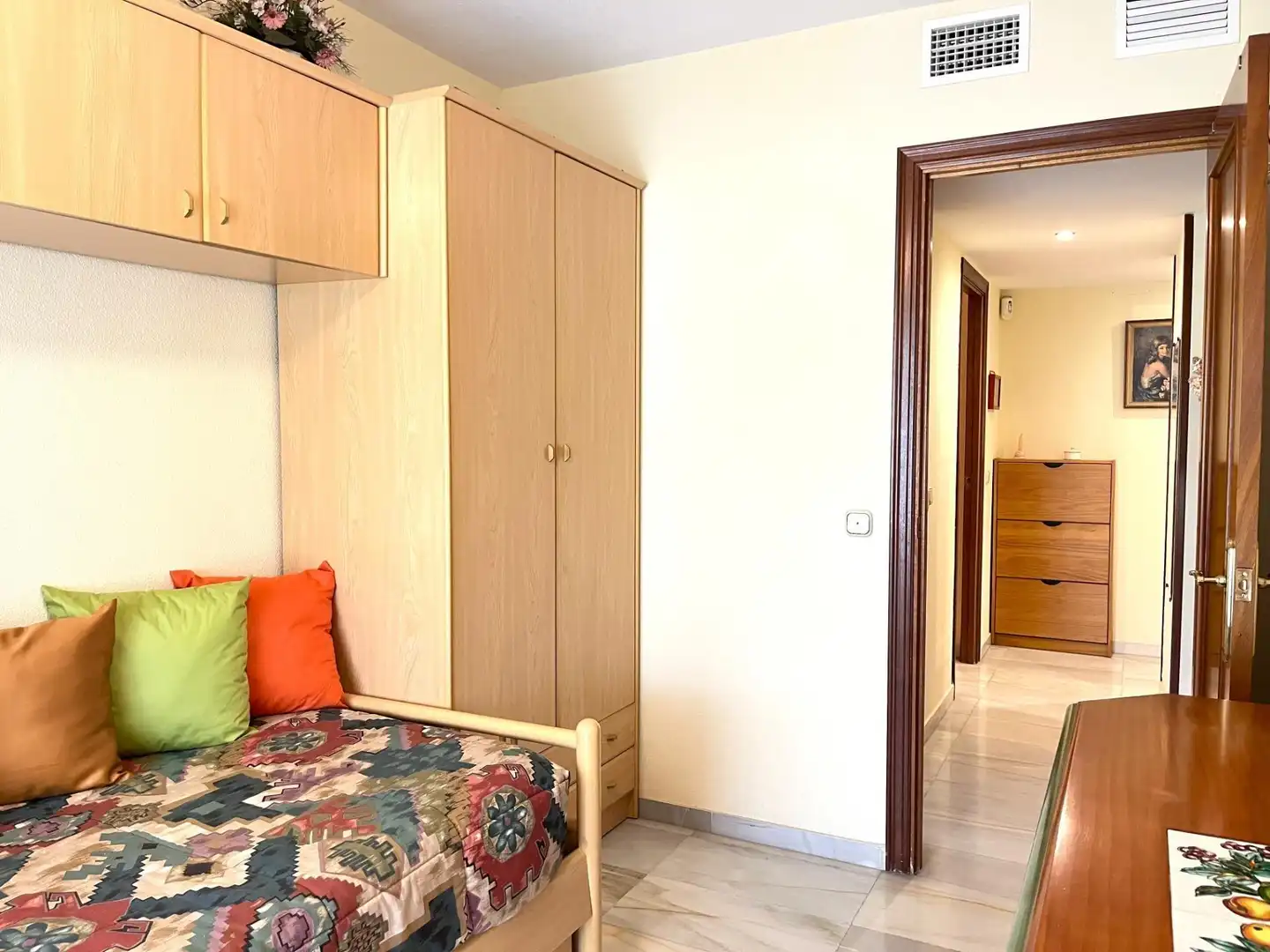 Schlafzimmer von Wohnungen zum Verkauf in Fuengirola mit Gemeinschaftspool
