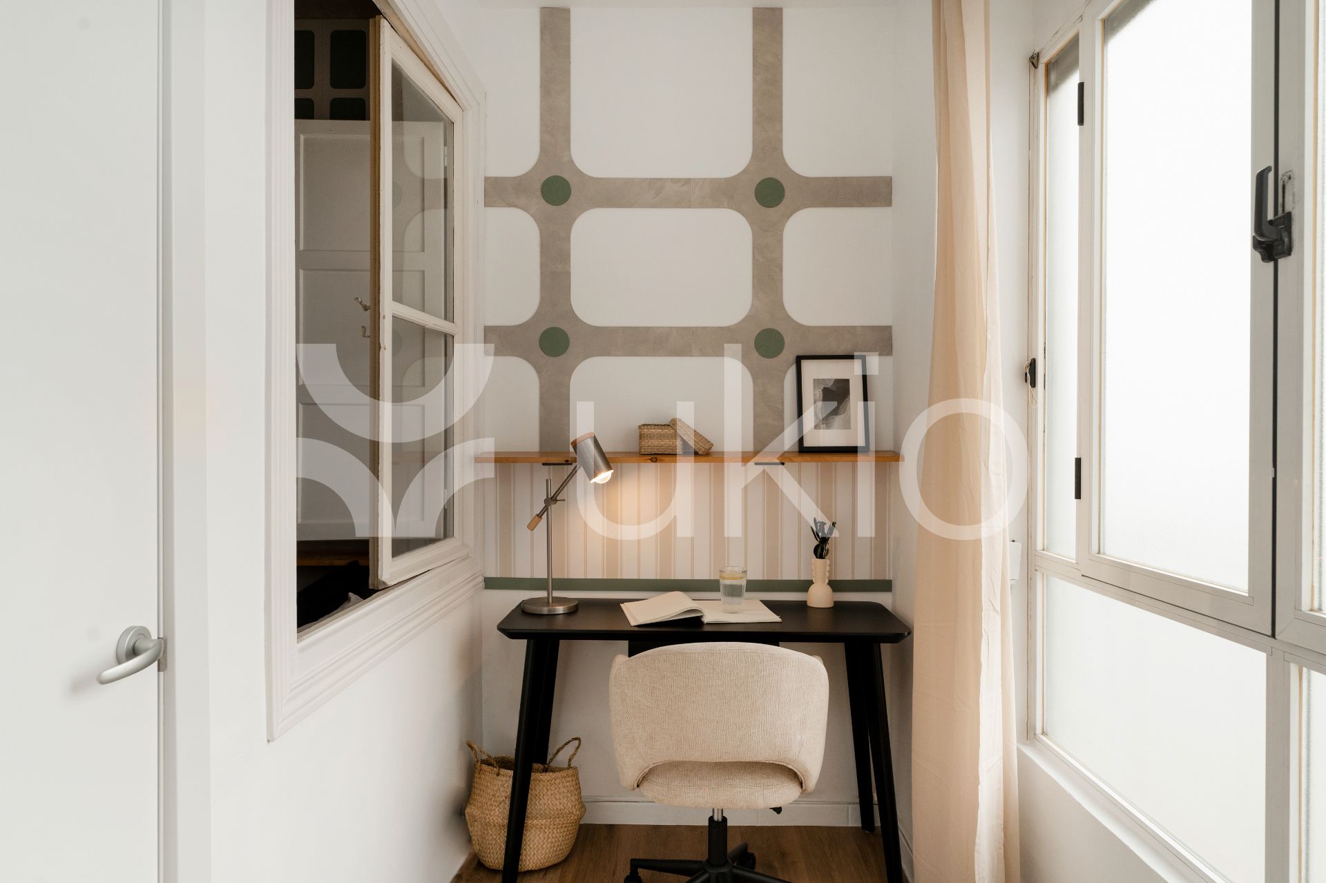 Habitación de Apartamento de alquiler en  Madrid Capital con Aire acondicionado, Calefacción y Amueblado