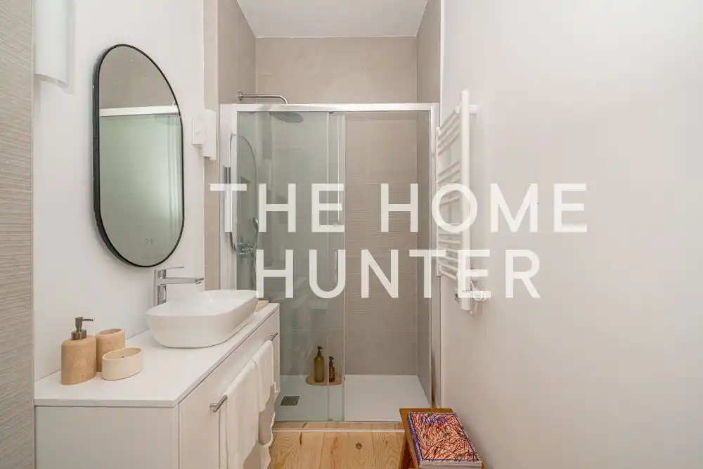 Bathroom of Flat for rent in Madrid  with Air Conditioner, Heating and Furnished